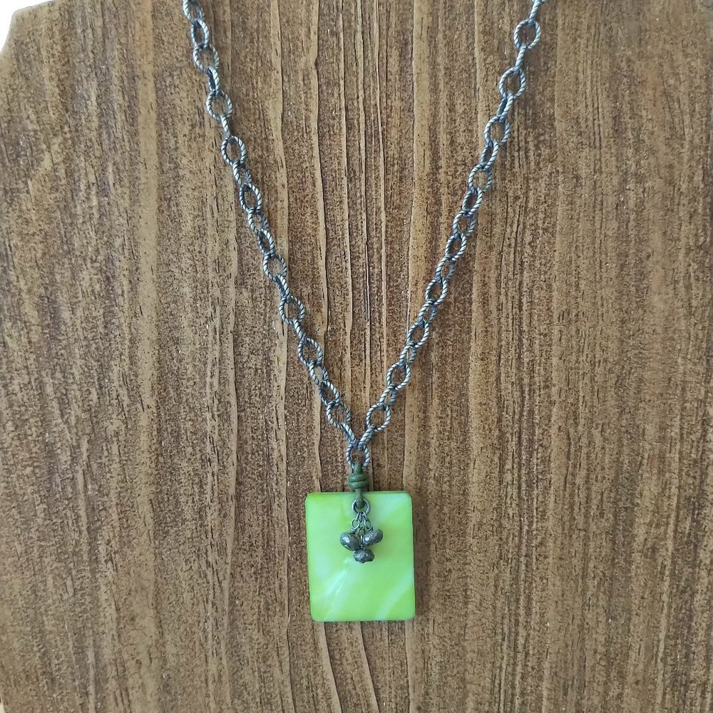 Silpada Green Mother-of-Pearl Necklace